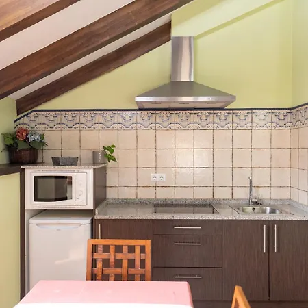 Turisticos A Estacion דירה